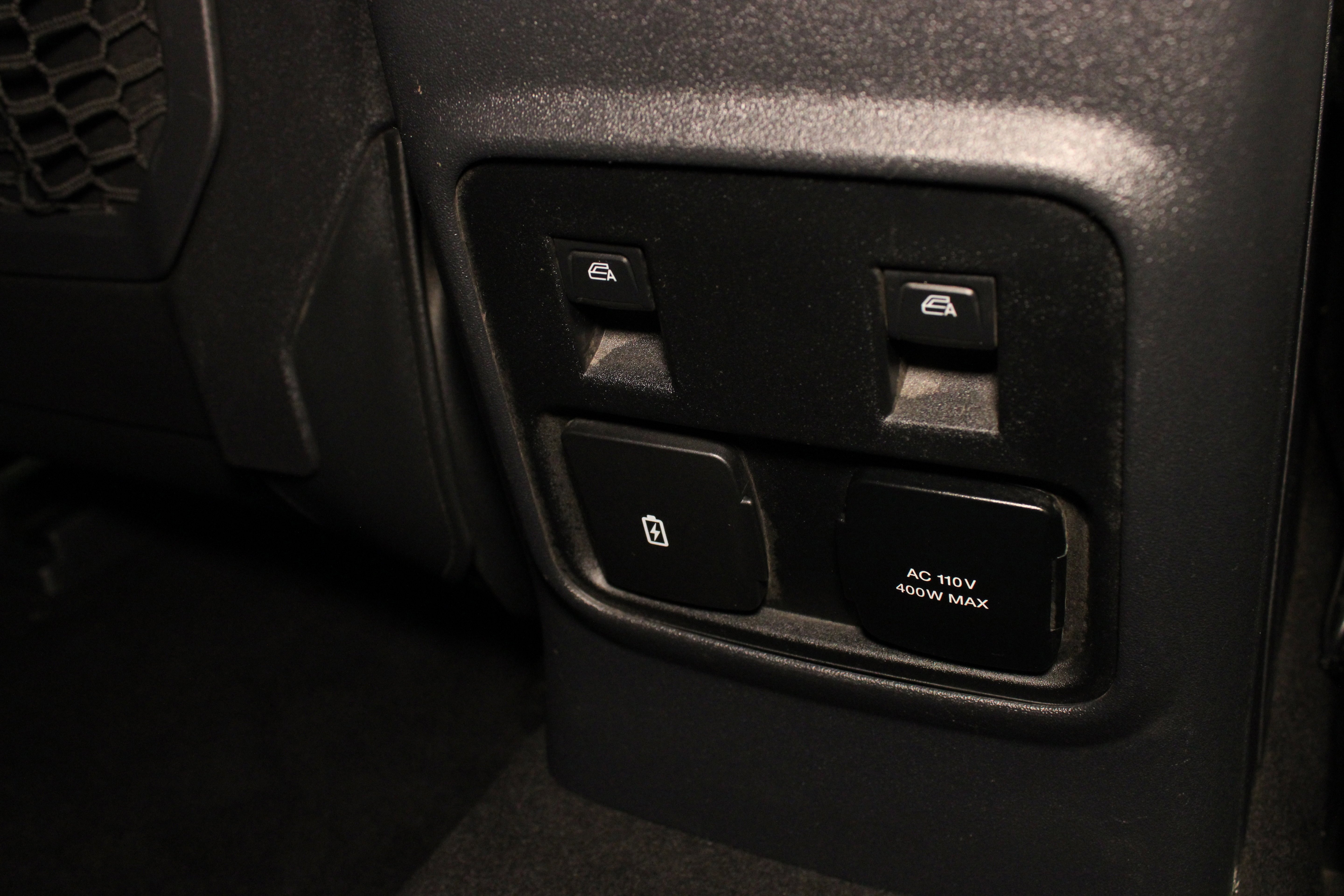 Used 2023 Azure Gray Metallic Tri-Coat Ford Badlands image 18