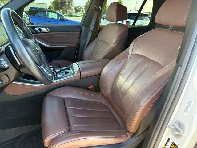 Used 2022 White Metallic BMW xDrive40i image 14