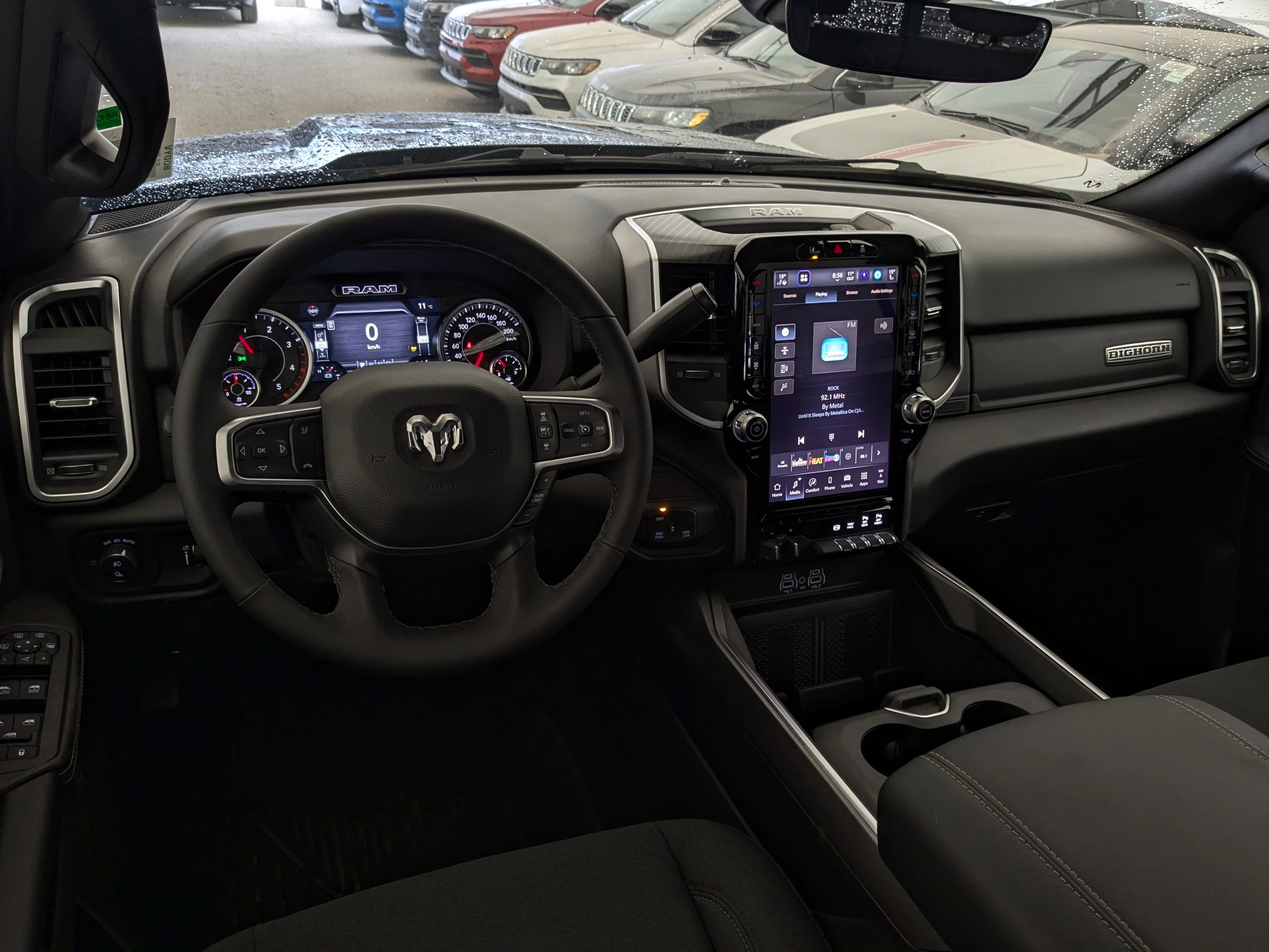 New 2026 Blue RAM Big Horn - - 6.7L HO Diesel - 5th Wheel/Gooseneck Prep - Sport App Pkg - Nav - Cargo Cam & More! image 25
