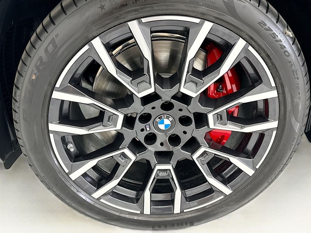 New 2026 Carbon Black Metallic BMW xDrive50e image 29