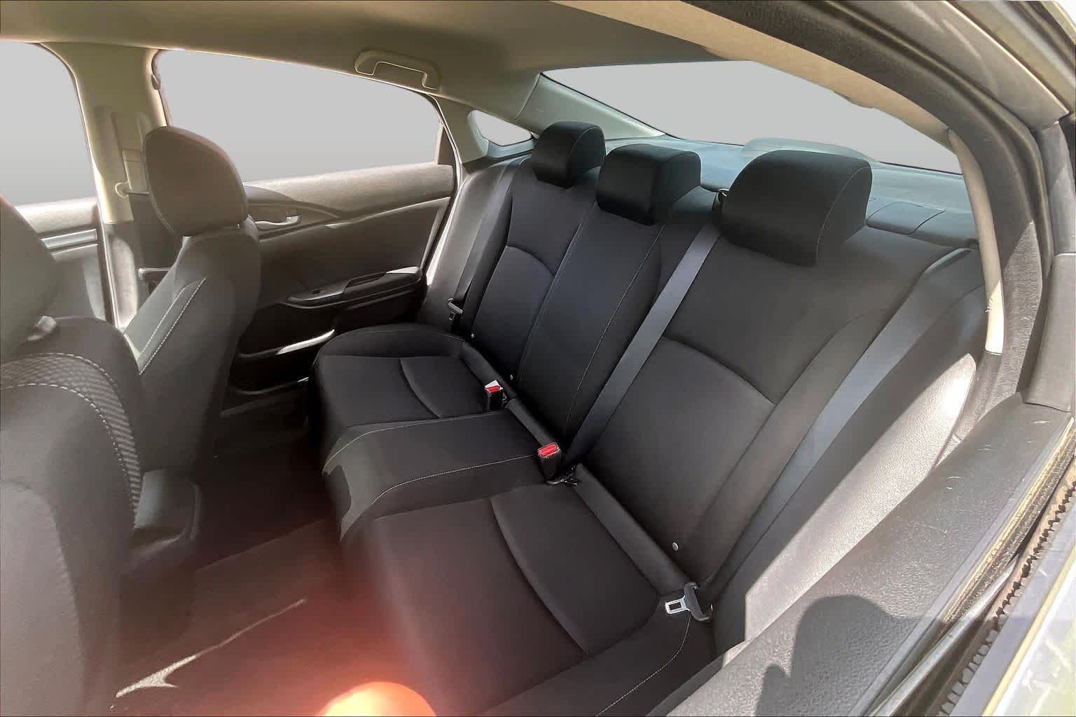 Used 2019 Lunar Silver Metallic Honda LX image 19