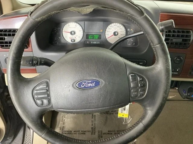 Used 2005 Dark Shadow Gray Clearcoat Metallic Ford Lariat image 13