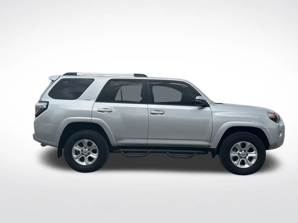 Used 2019 Silver Toyota SR5 Premium image 7
