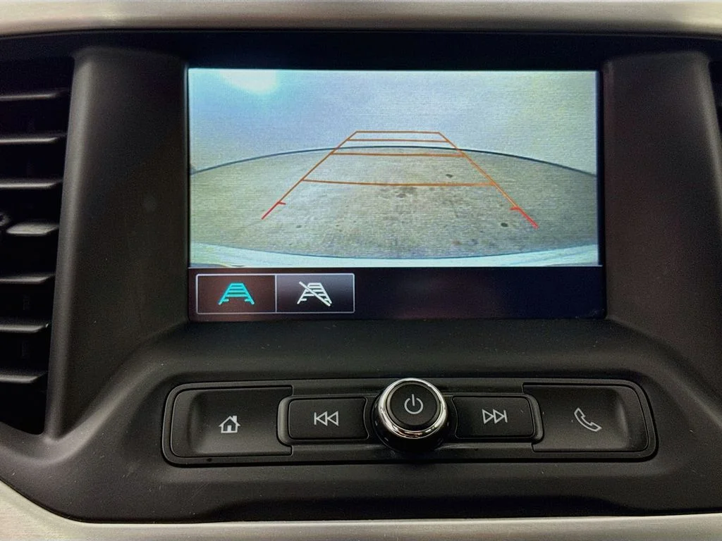 Used 2019 White GMC SLE-1 image 16