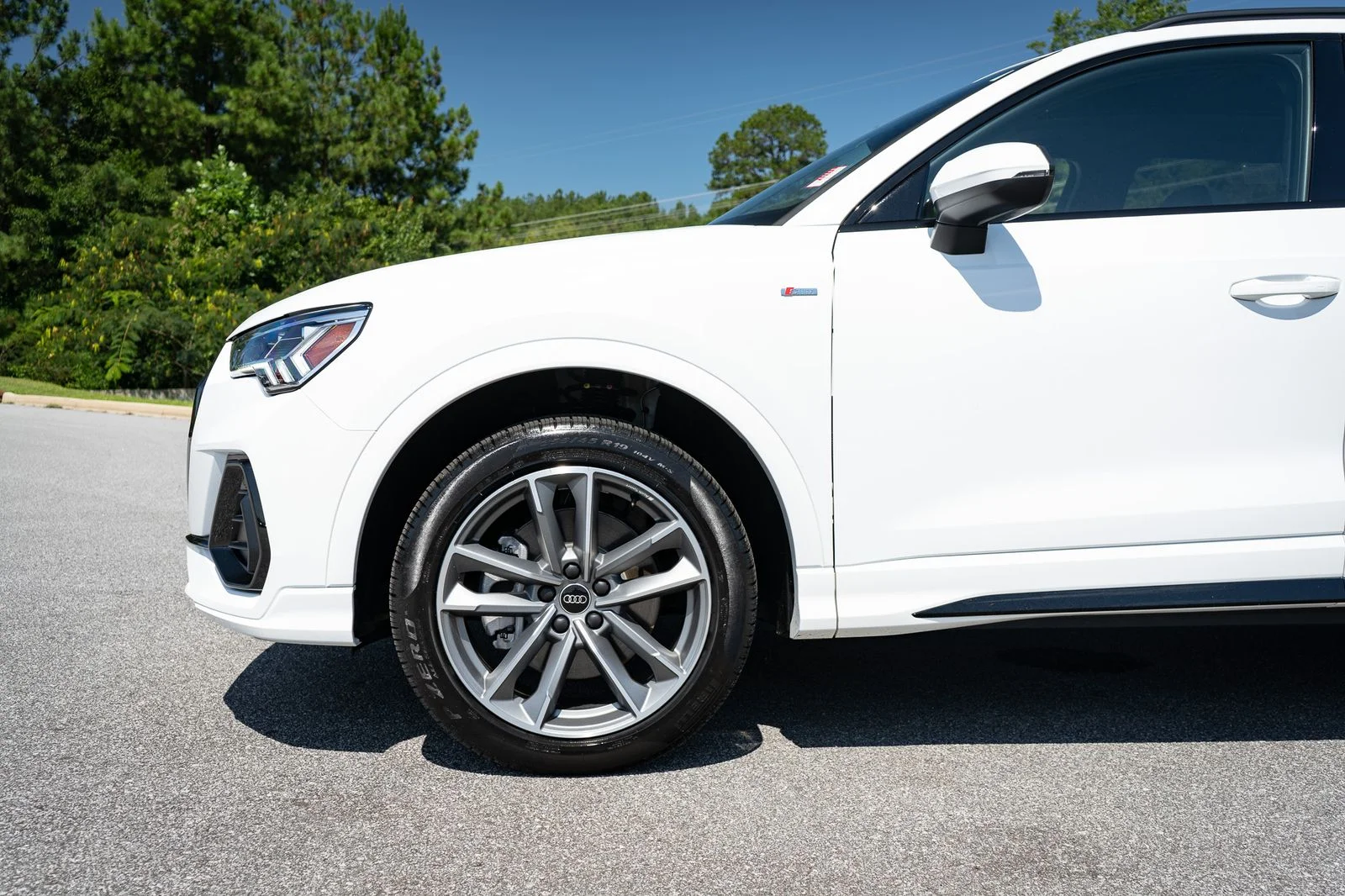 Used 2025 Arkona White Audi Premium image 4