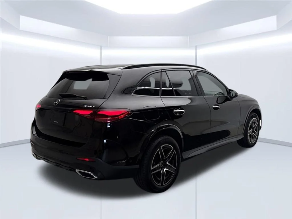 Certified Used 2023 Black Mercedes-Benz GLC 300 image 8