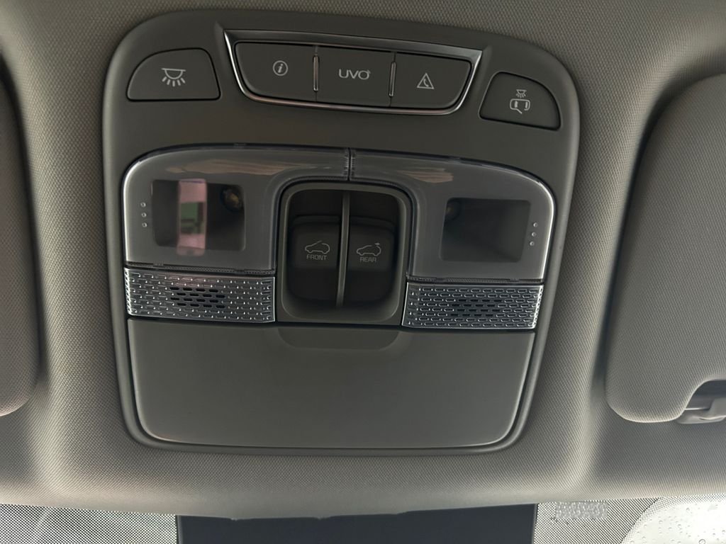 Used 2022 Gray Kia SX image 29