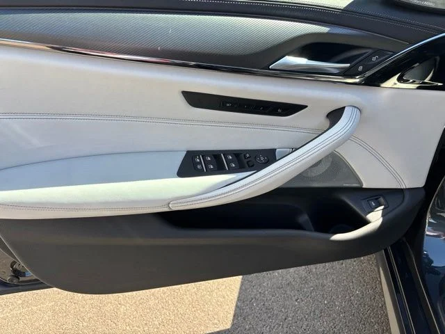 Used 2019 Singapore Gray Metallic BMW Competition image 19
