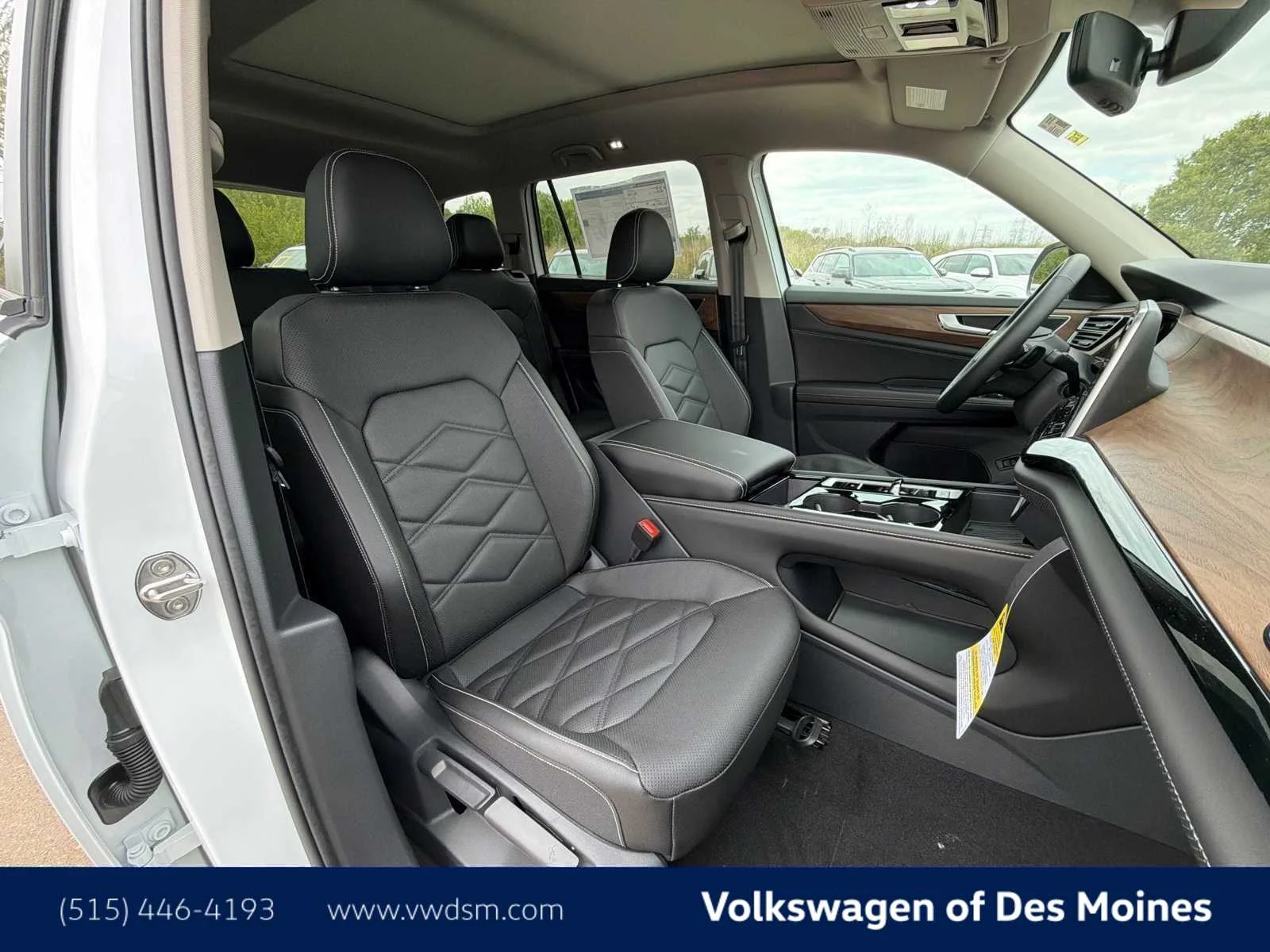 New 2026 Opal White Pearl Volkswagen 2.0T SE w/Technology image 15