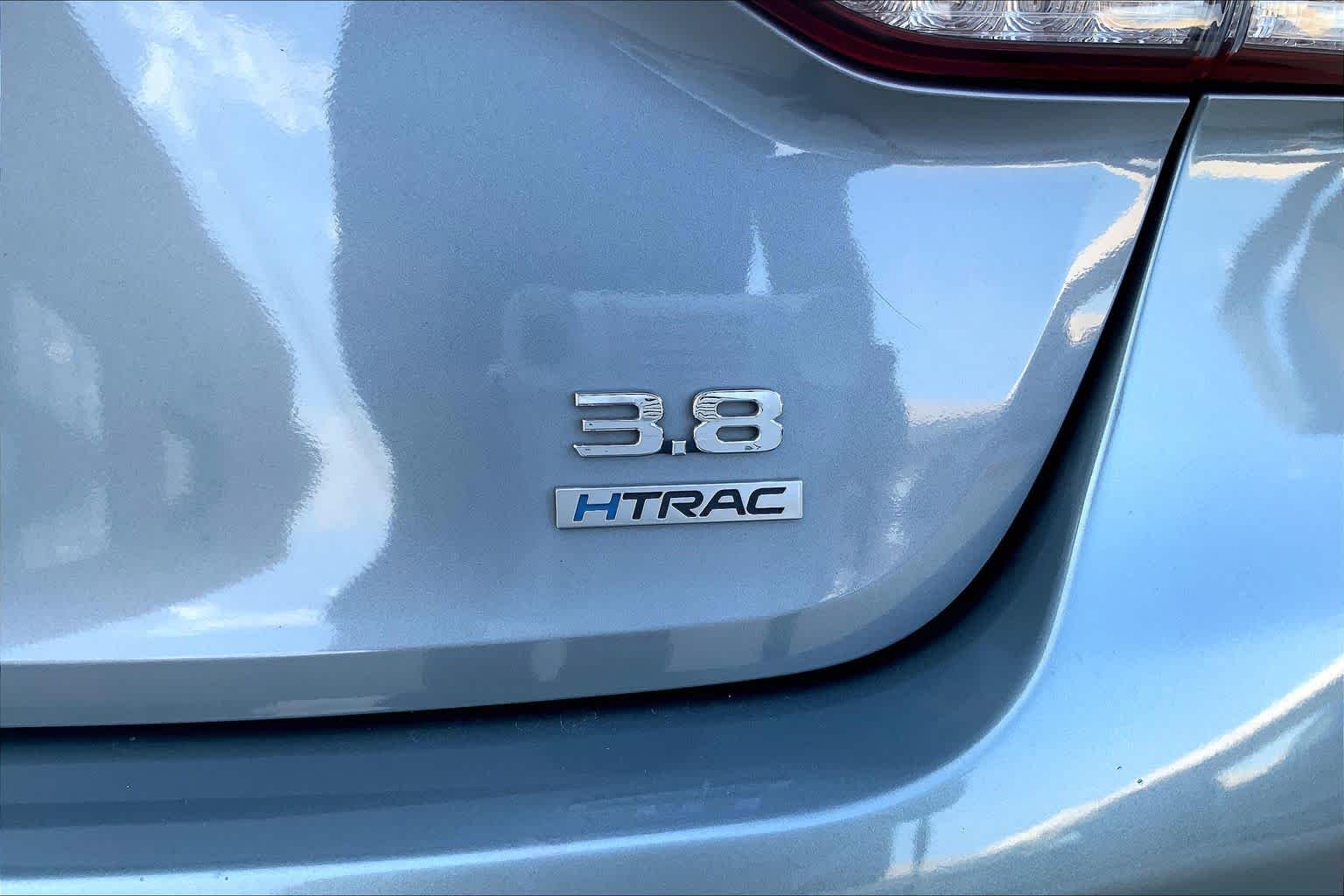 Used 2017 Parisian Gray Metallic Genesis 3.8L image 10