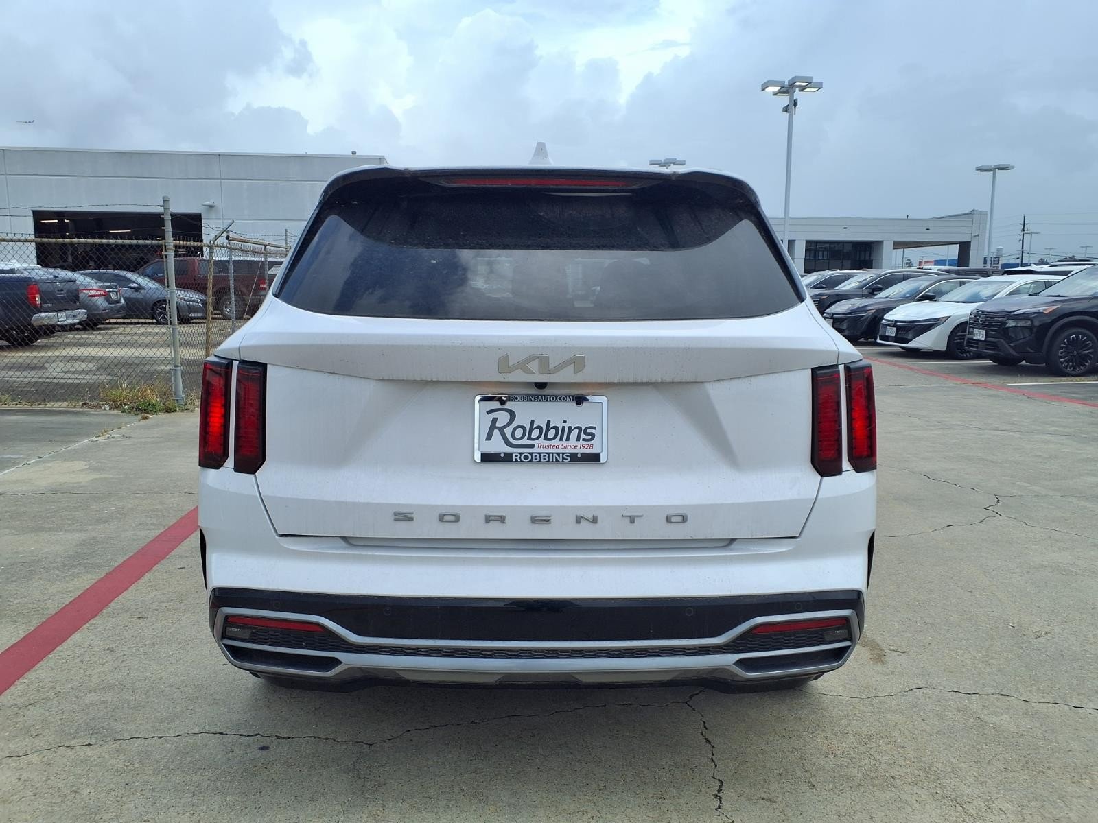 Used 2022 Glacial White Pearl Kia S image 6