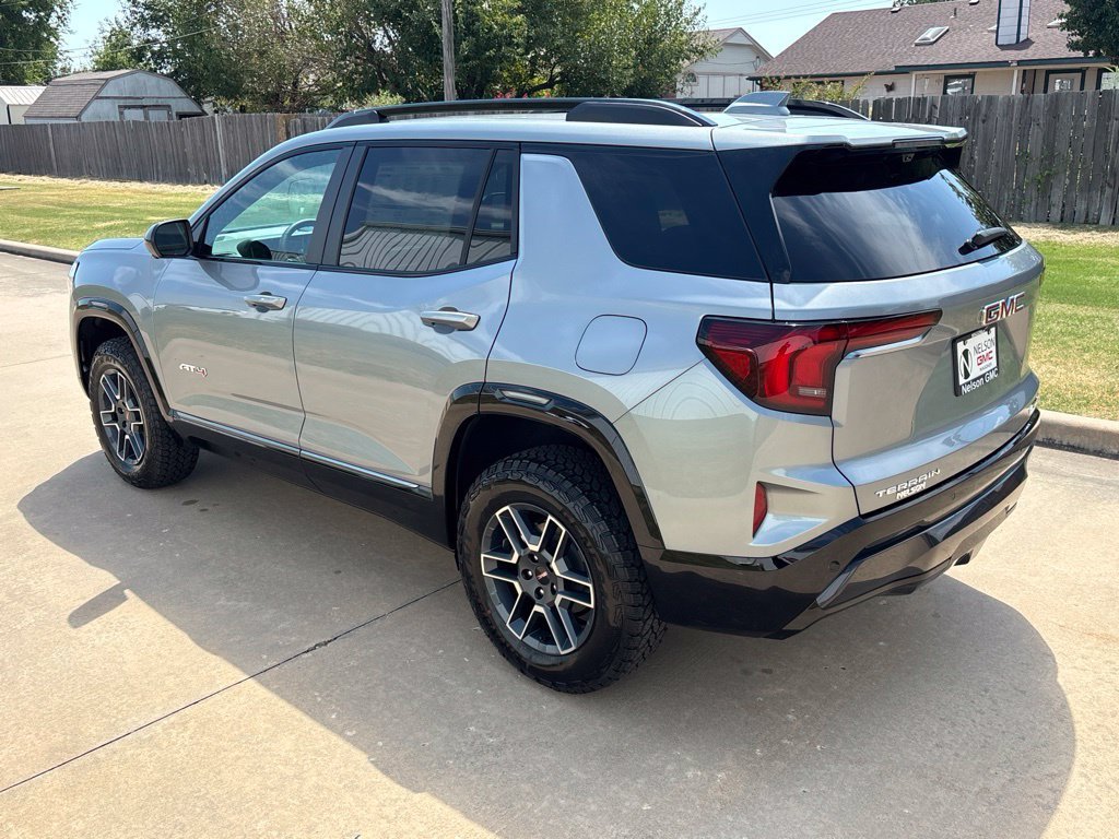 New 2027 Sterling Metallic GMC AT4 image 4