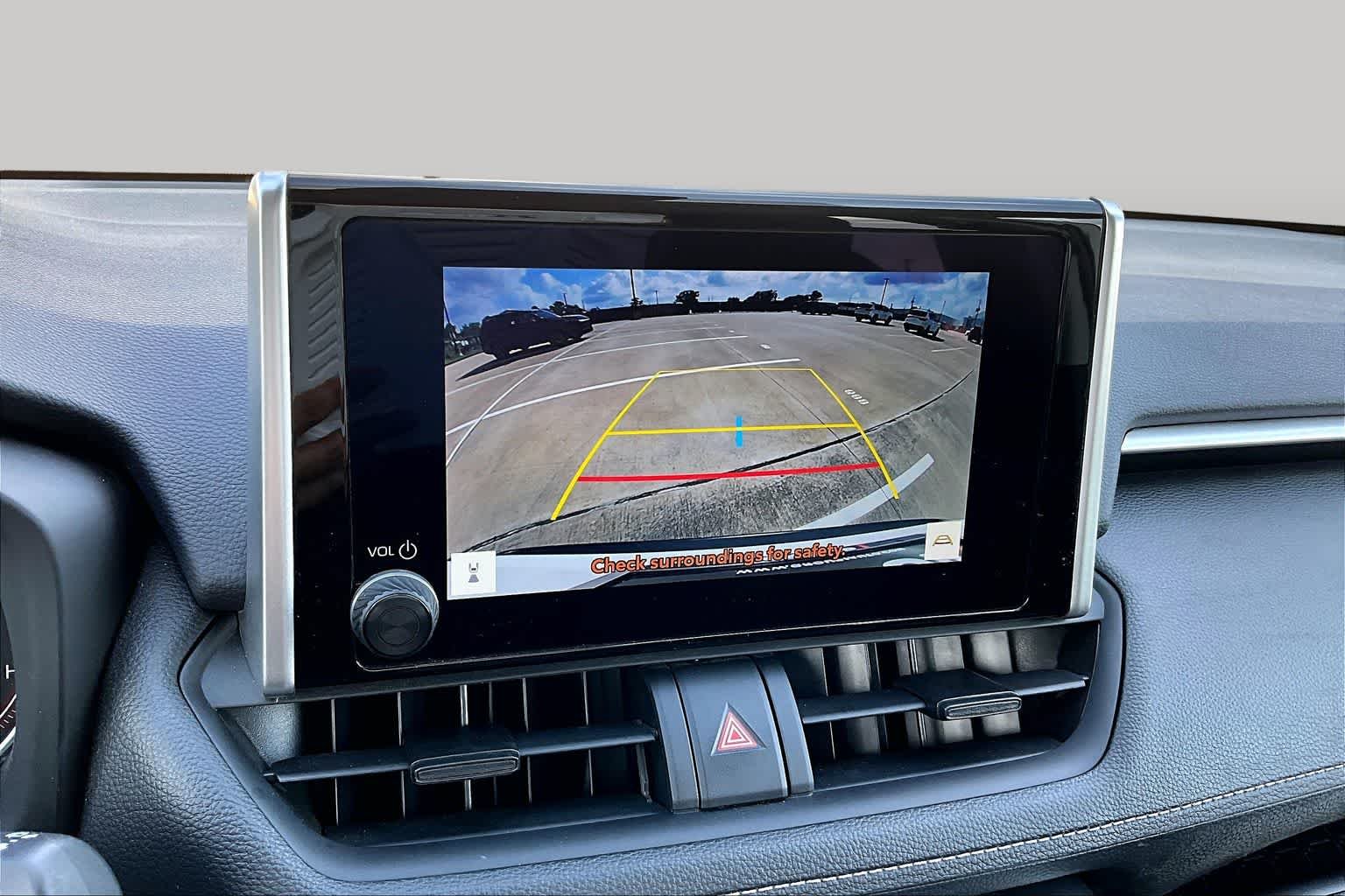 Used 2025 Ice Cap Toyota XLE image 26