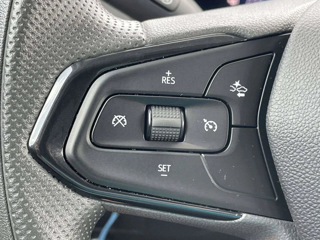 Used 2025 Gray Chevrolet LT image 21