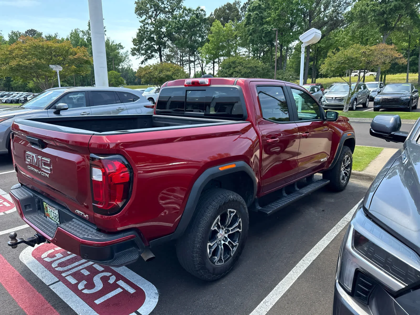 Used 2023 GMC Canyon AT4 with VIN 1GTP6DEK6P1141951 for sale in Little Rock