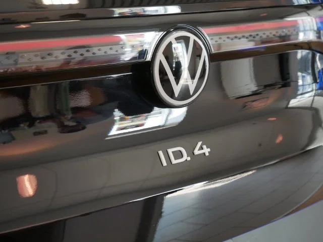 New 2026 Black Volkswagen Pro S image 5