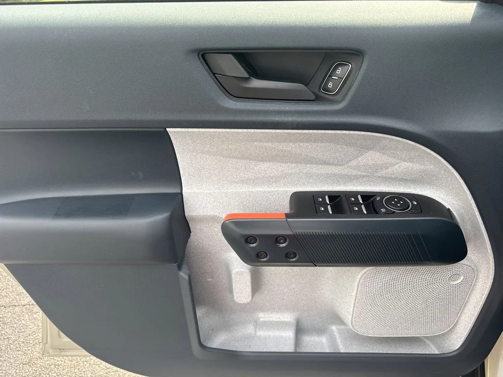 Used 2024  Ford XLT image 10