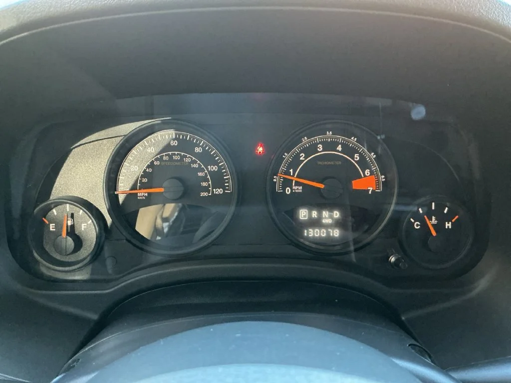 Used 2016 Black Jeep Sport image 13