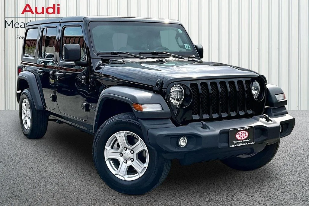 Used 2023 Black Jeep Sport S image 3