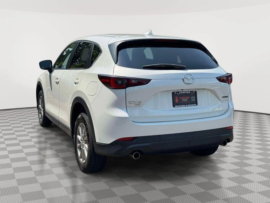 Used 2023 Rhodium White Metallic Mazda 2.5 S Select image 4