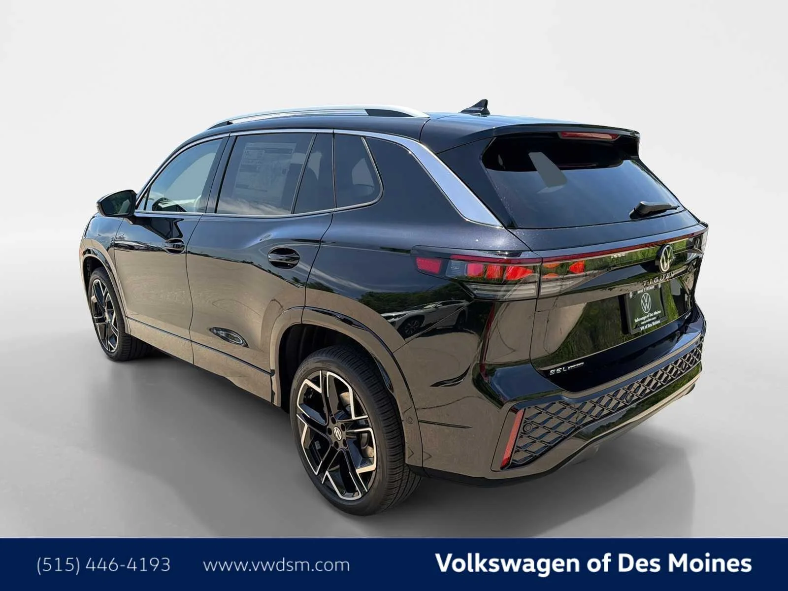 New 2026 Deep Black Pearl Volkswagen SEL R-Line Turbo image 4