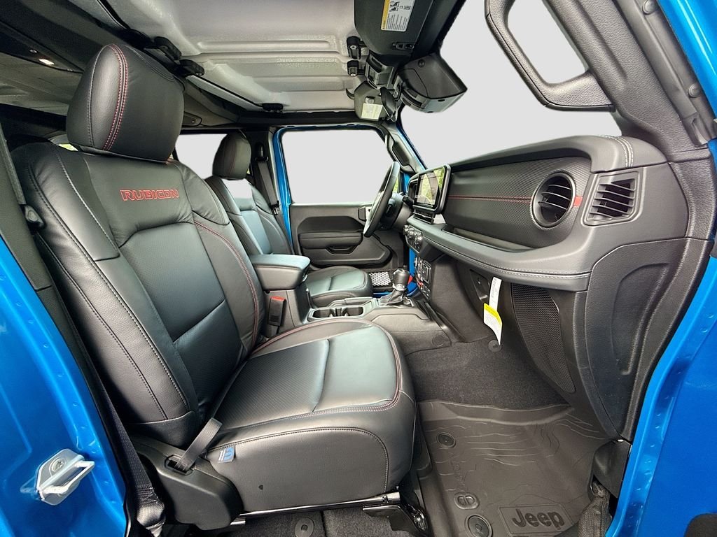 New 2026 Hydro Blue Pearl-Coat Exterior Paint Jeep Rubicon image 31