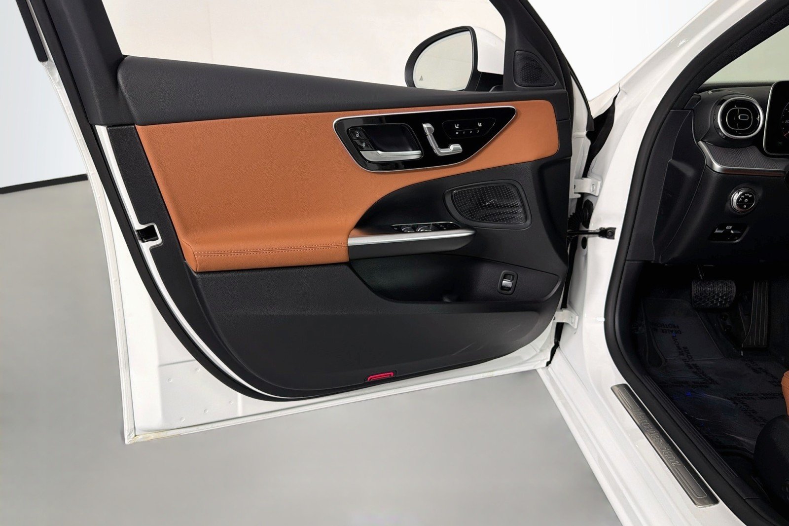 New 2026 Polar White Mercedes-Benz C 300 Sedan image 20