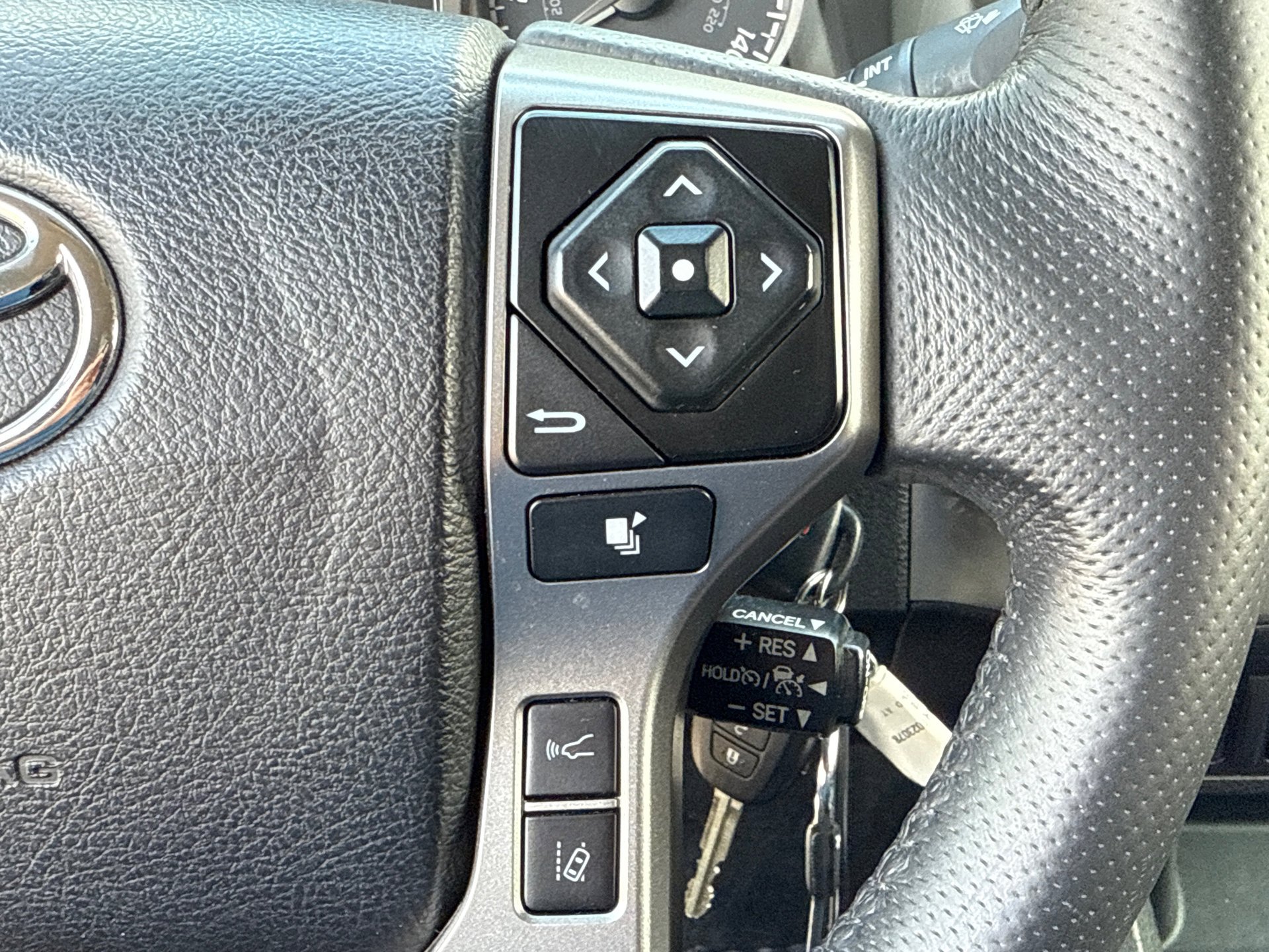 2021 Toyota Tacoma SR5 - Photo 24