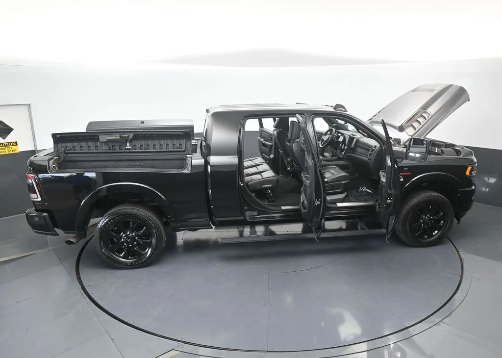 Used 2023 Diamond Black Crystal Pearlcoat Ram Limited image 78