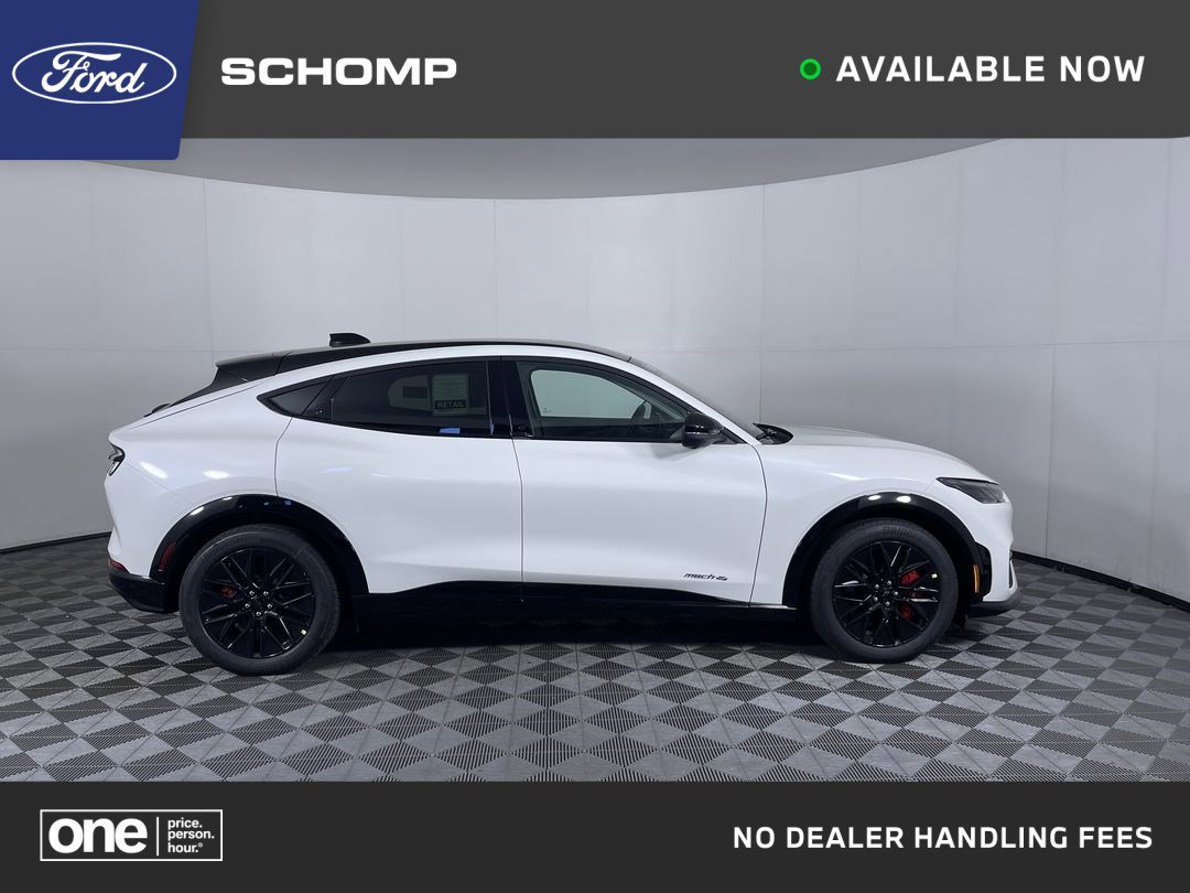 2025 Ford Mustang-Mach-e Premium's photo