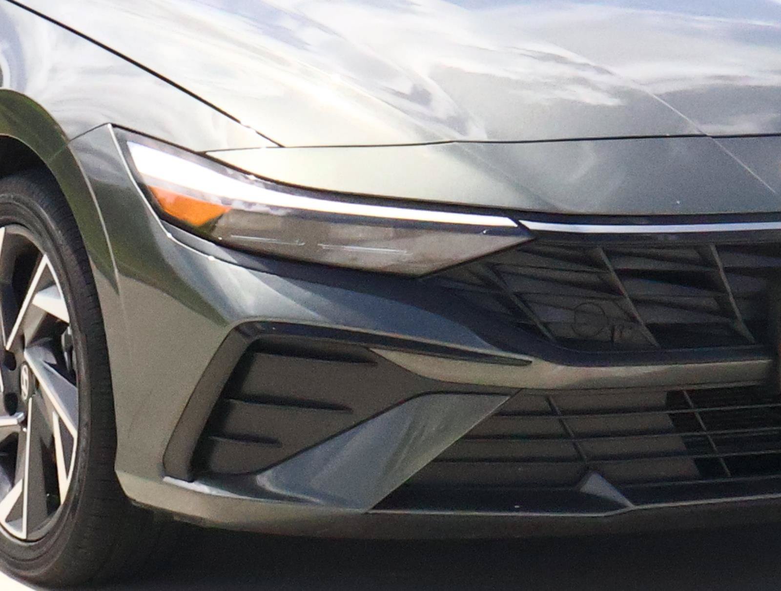 Certified Used 2026 Amazon Gray Hyundai Limited image 7