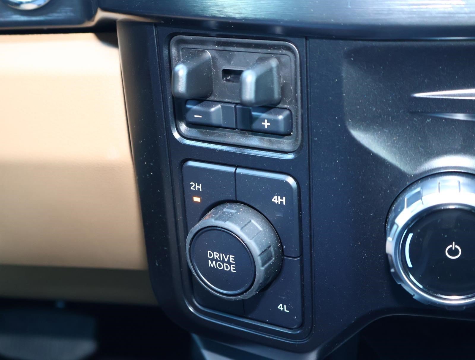 Used 2026 Blue Ford Lariat image 25