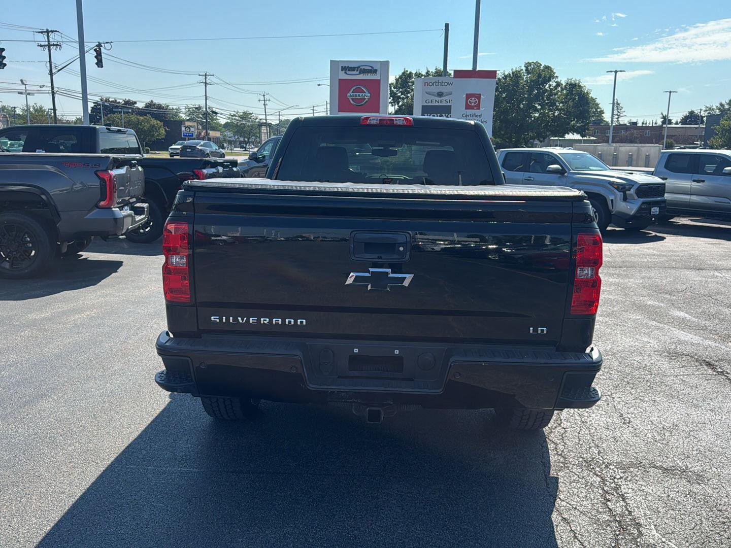 Used 2019 Black Chevrolet LT image 5