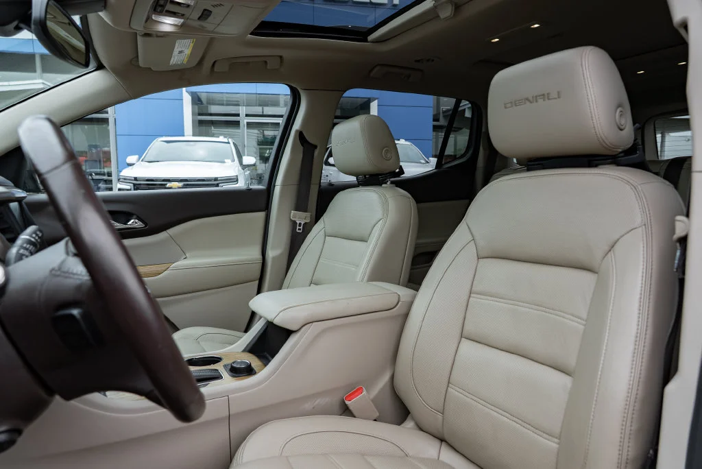 Used 2017 MINERAL METALLIC GMC Denali image 27