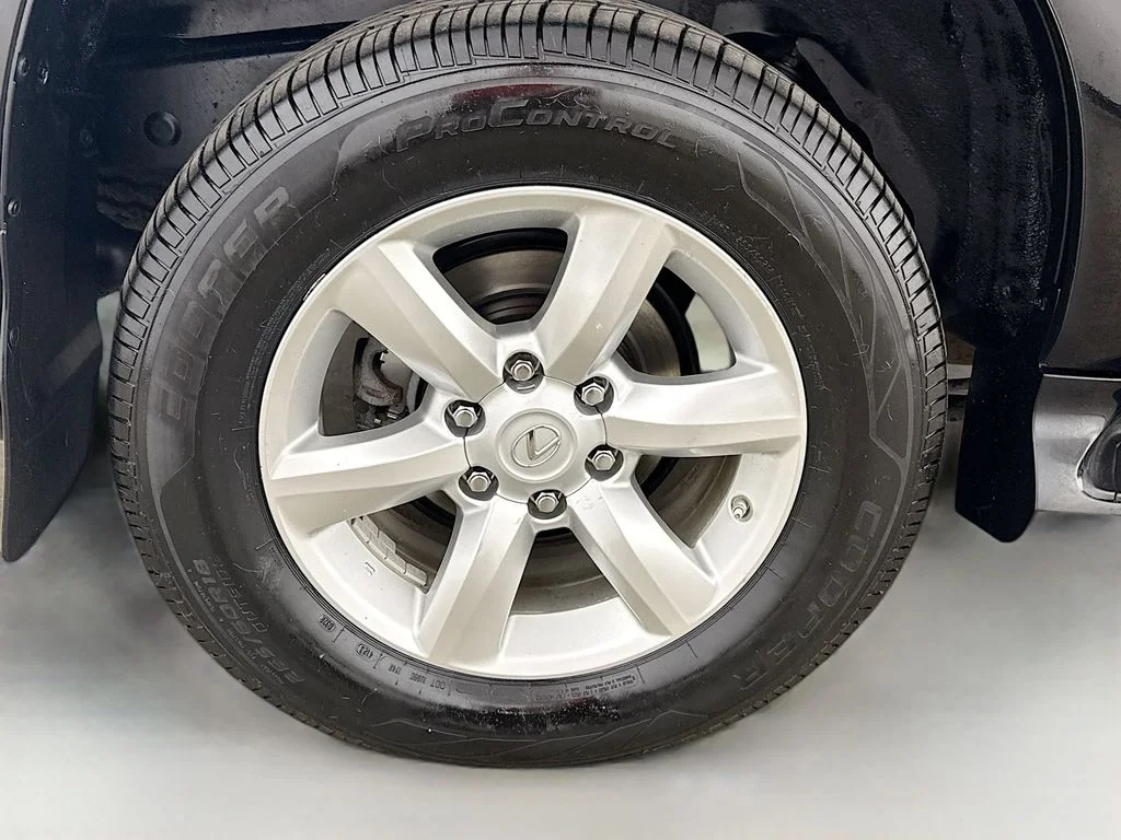 Used 2015 Black Onyx Lexus Base image 9
