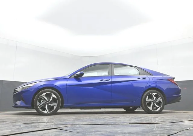 Used 2023 Blue Hyundai SEL image 31