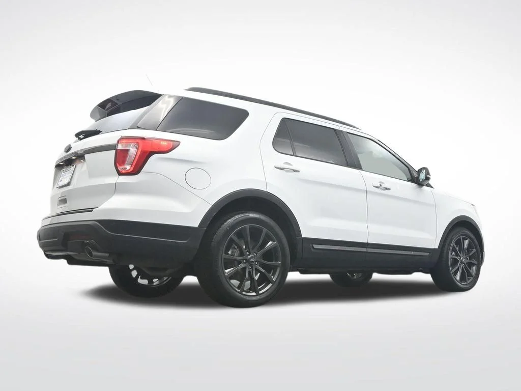 Used 2018 White Ford XLT image 36