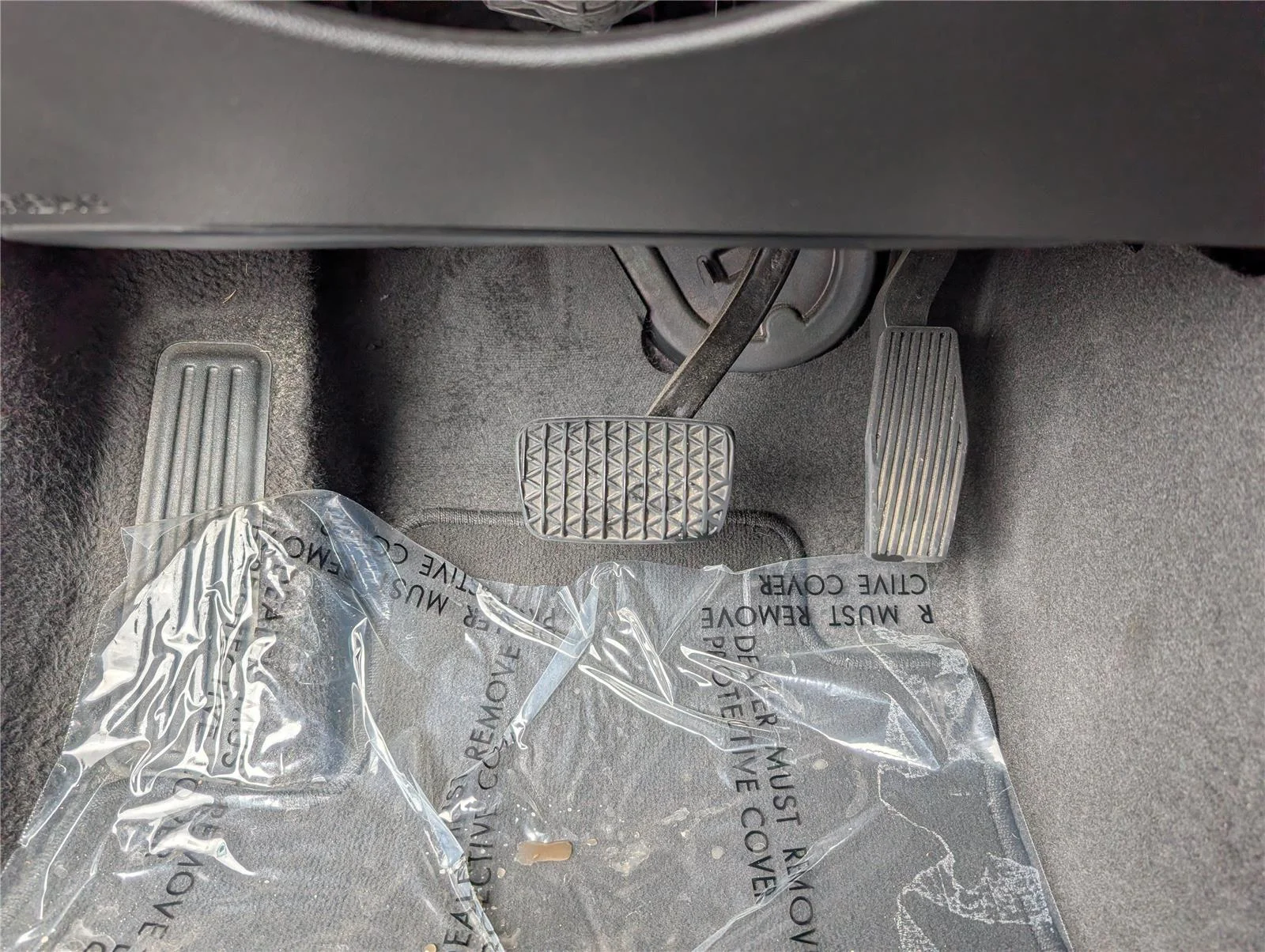 Used 2024 Sterling Gray Metallic Chevrolet 1LT image 27