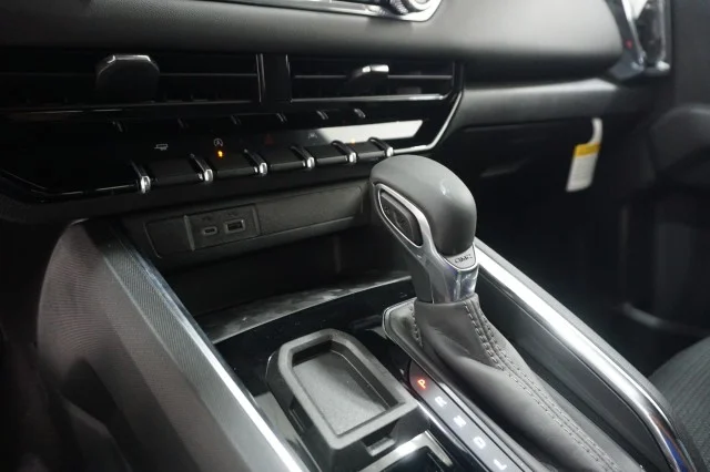 New 2026 Onyx Black GMC Elevation image 29