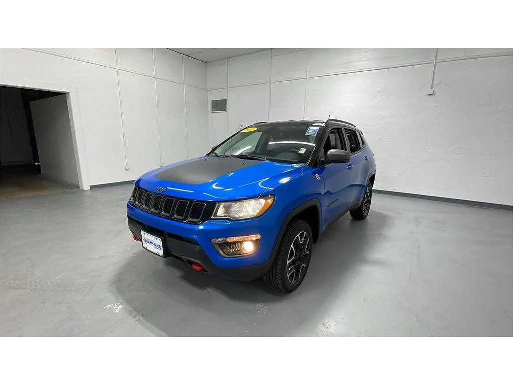 Used 2020 Laser Blue Pearlcoat Jeep Trailhawk 4WD 2.4L image 3