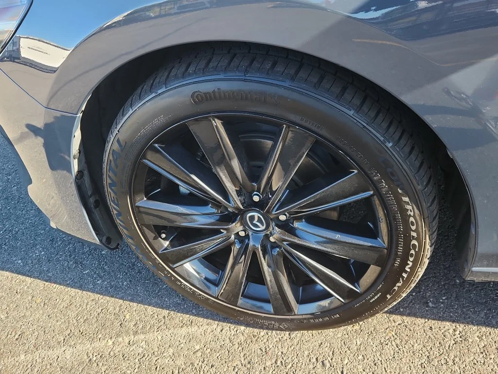 Used 2021 Gray Mazda Carbon Edition image 18