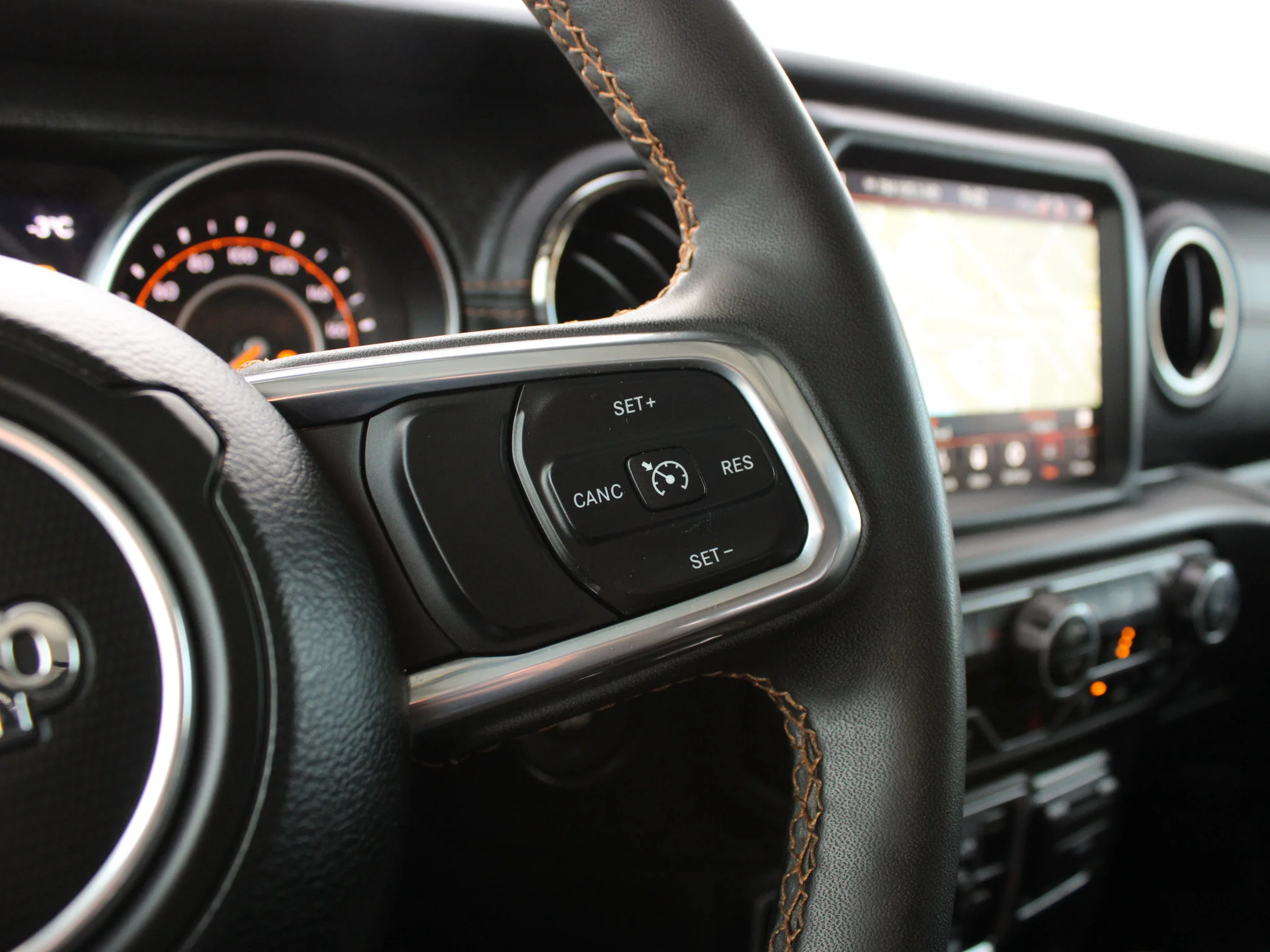 Certified Used 2023 Black Jeep High Altitude * No Accidents | Heated Seats | Leather | Apple CarPlay | 3M PPF | V6 image 18