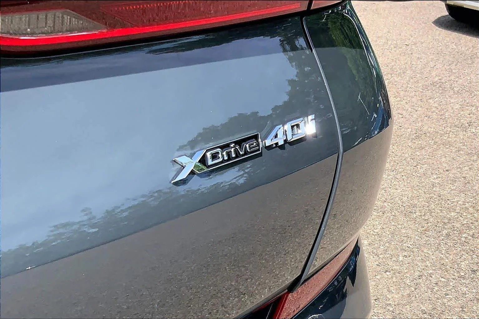 New 2027 Dravit Grey Metallic BMW xDrive40i image 15