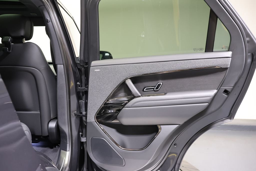 New 2026 Carpathian Grey Land Rover Dynamic SE image 41