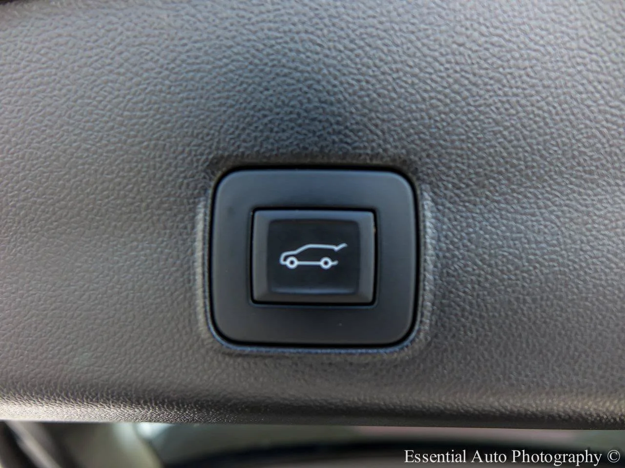 Used 2024 Mosaic Black Metallic Chevrolet LT image 19