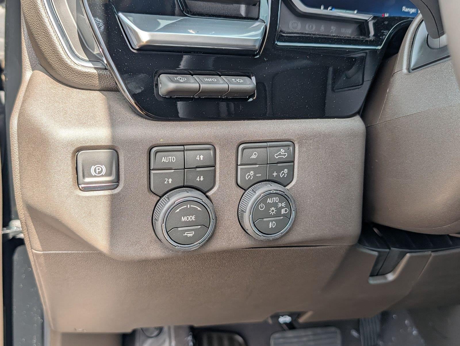 2026 Chevrolet Silverado 2500 HD LTZ - Photo 16
