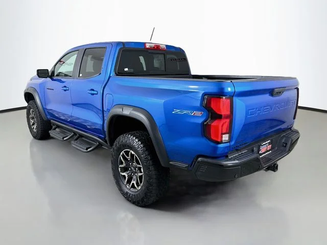 Used 2024 Blue Chevrolet ZR2 image 5
