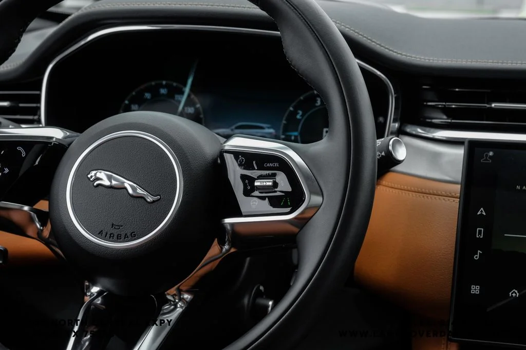 2026 Jaguar F-Pace R-Dynamic S - Photo 21