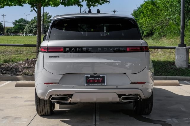 New 2026  Land Rover Dynamic SE image 10