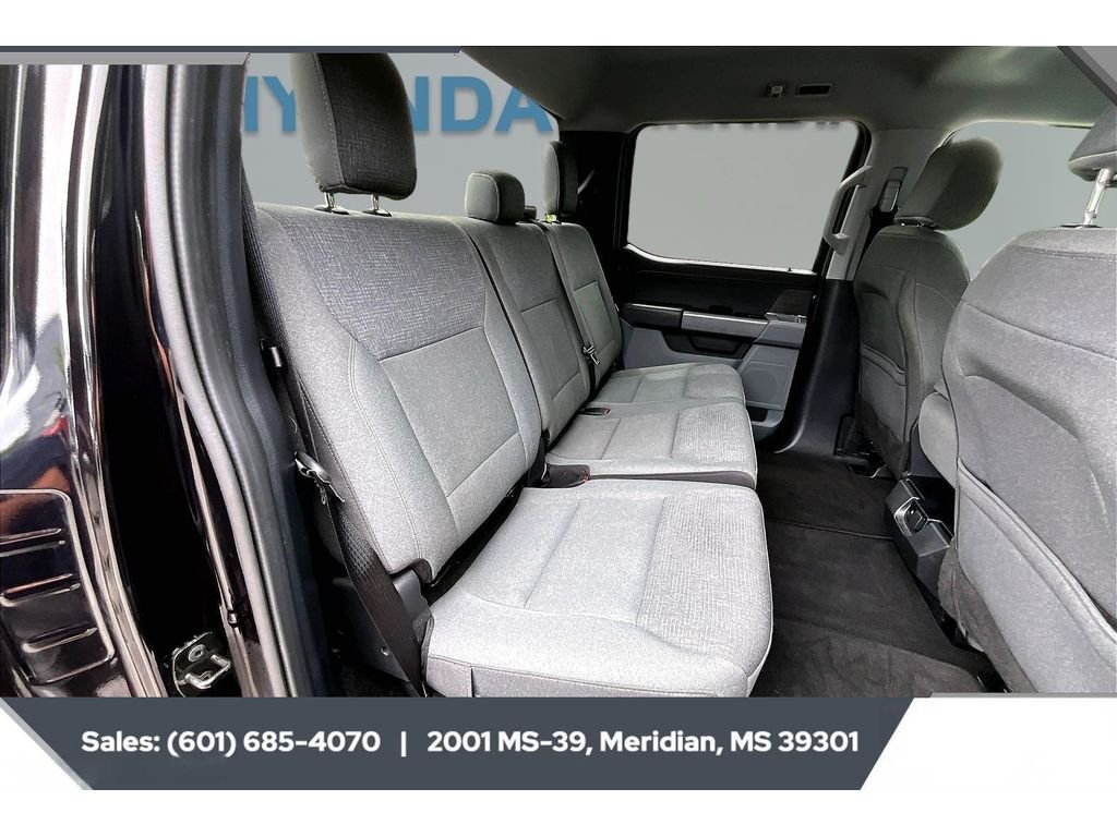 Used 2025 Agate Black Metallic Ford XLT image 20